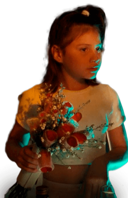 La niña de me la mecatié en cositas