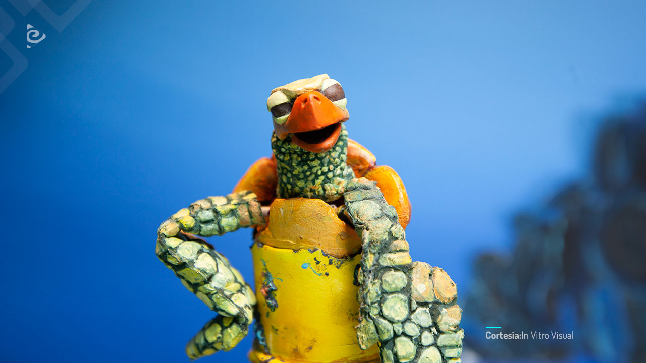 Tortuga tratando de escapar.