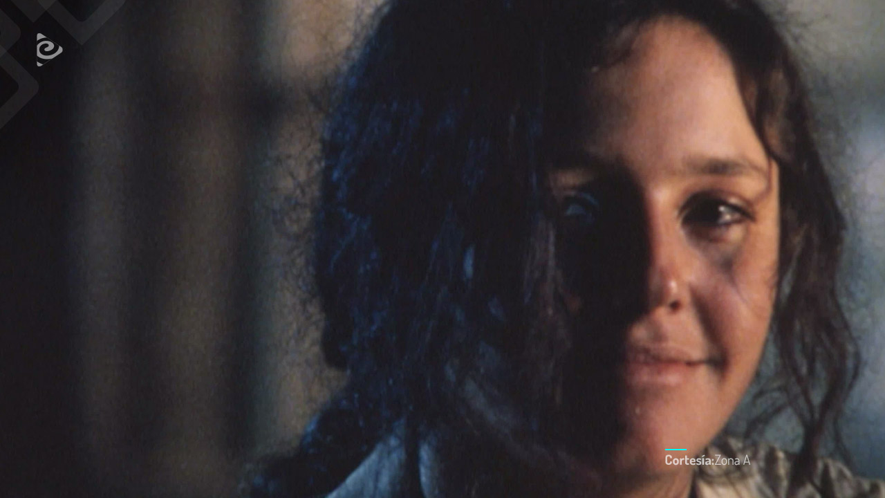 Paulina con cara de esperanza. 