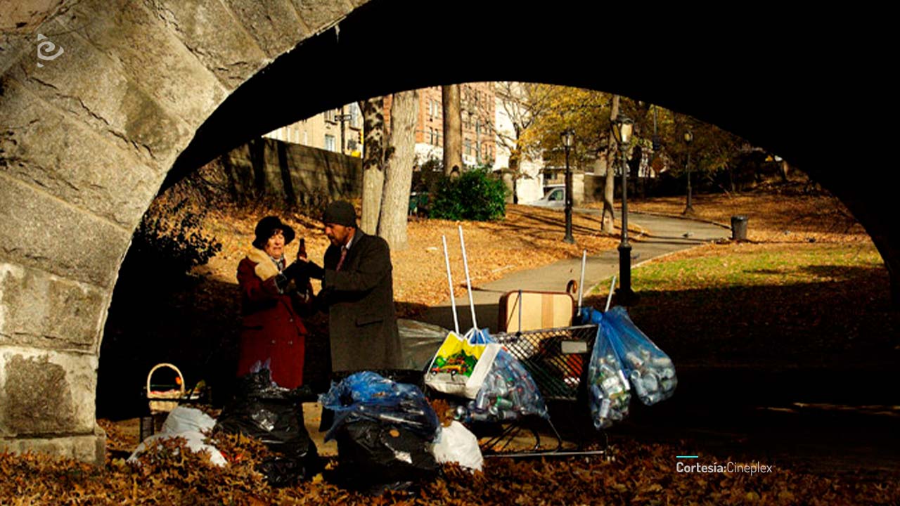 Viviendo bajo el puente del río Hudson.