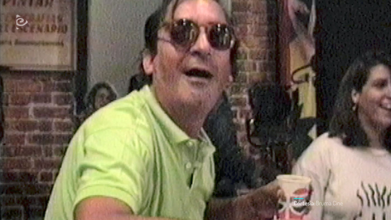 Carlos Mayolo en su salsa.