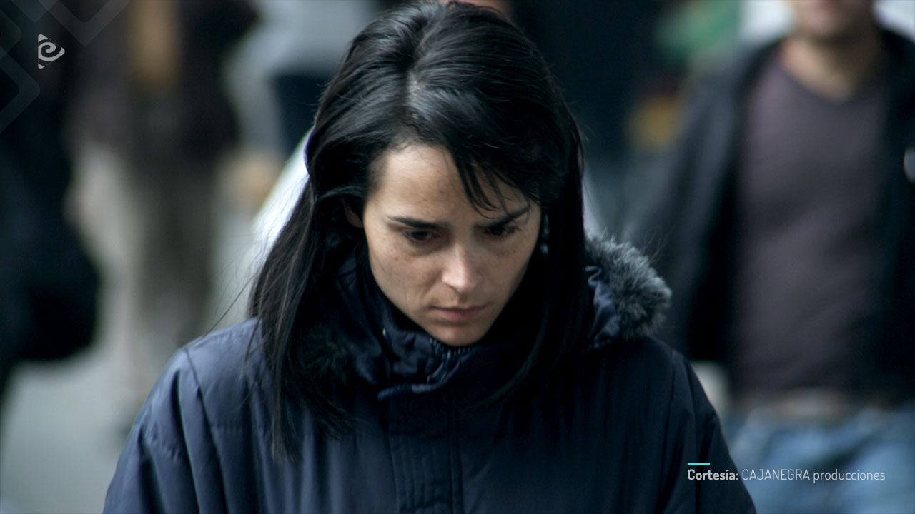 Karen llora en un bus, película colombiana completa en RTVCPlay