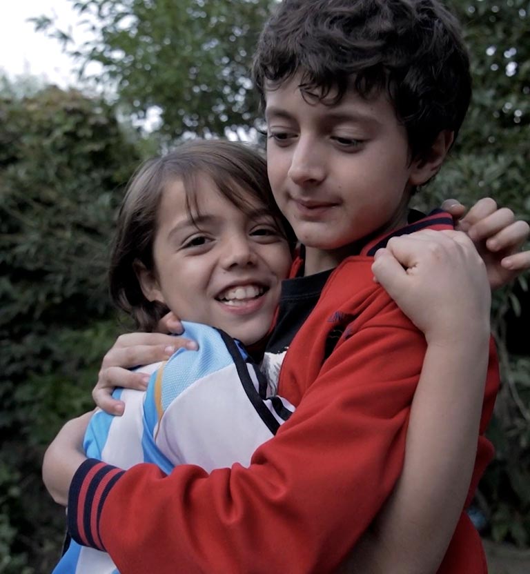 Mira ahora la serie infantil Amores en la plataforma de streaming de los niños y niñas de Colombia: RTVCPlay