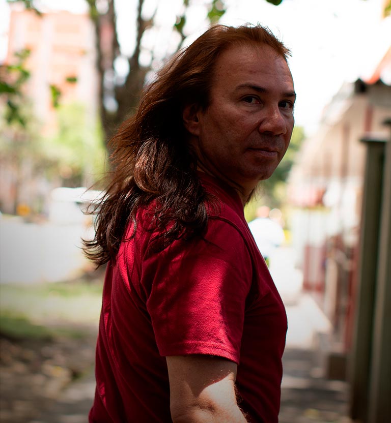 El Titán, documental colombiano escrito y dirigido por Alexander Giraldo, disponible ahora en RTVCPlay