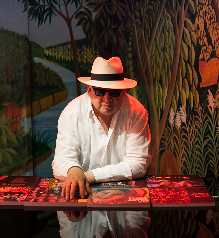 Documental sobre el periodista colombiano Heriberto Fiorillo por www.rtvcplay.co.