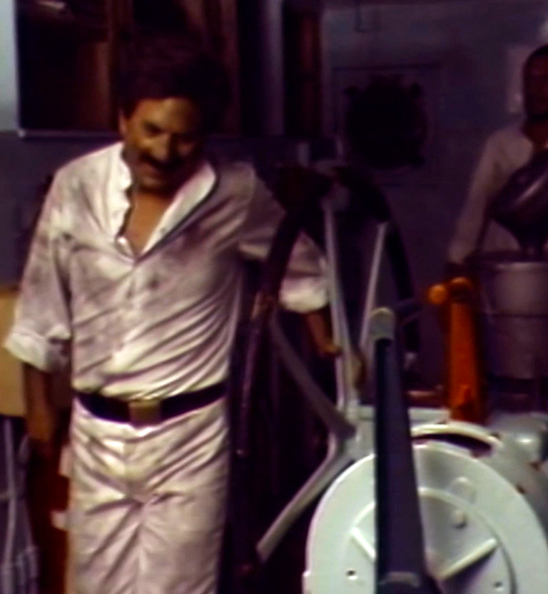 Revivamos nuestra historia - Rafael Reyes