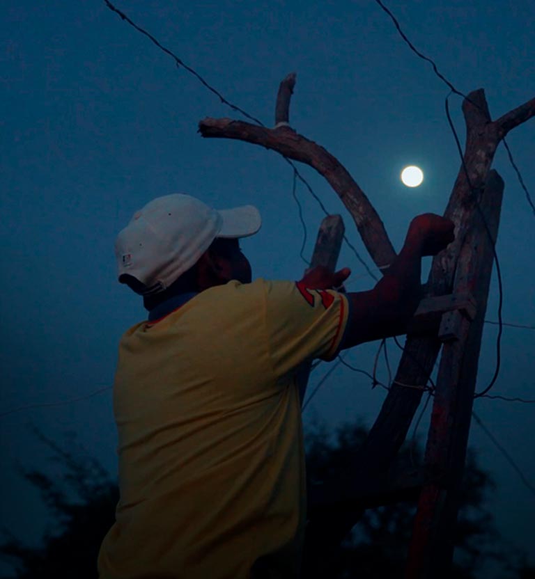 TWO-SPIRIT, cortometraje colombiano escrito y dirigido por Mónica Taboada-Tapia, disponible ahora en RTVCPlay