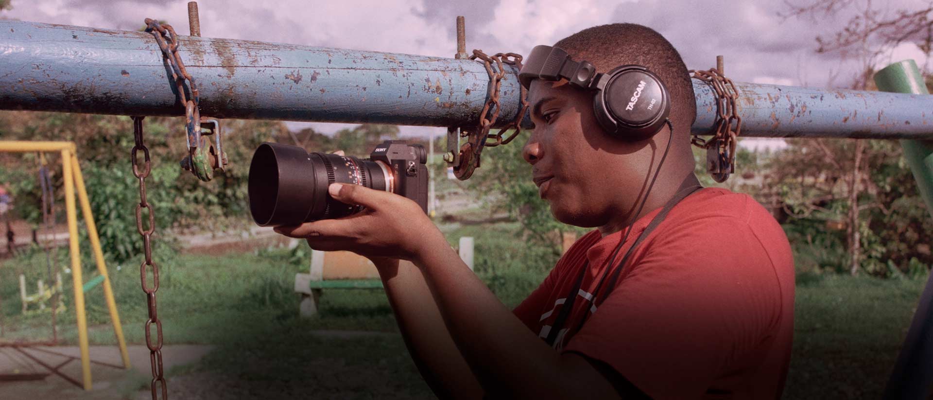 Rafael Caicedo - El joven de la cámara