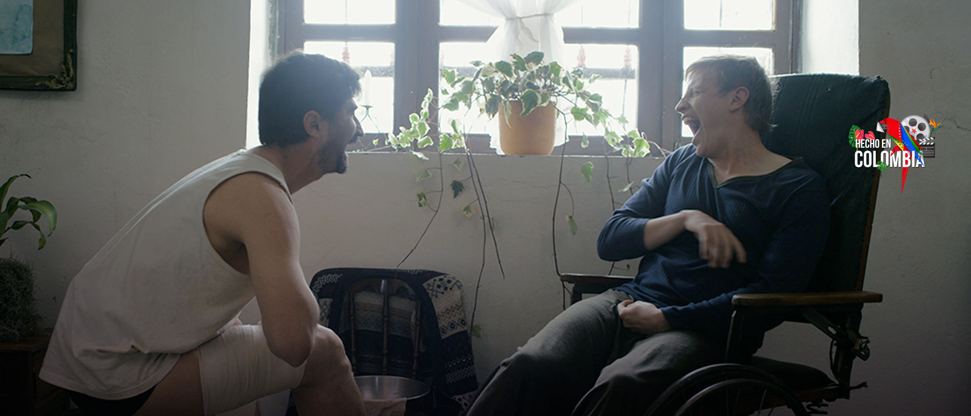 Mira ahora la película Nubes grises soplan sobre el campo verde en la plataforma de streaming de los colombianos: RTVCPlay