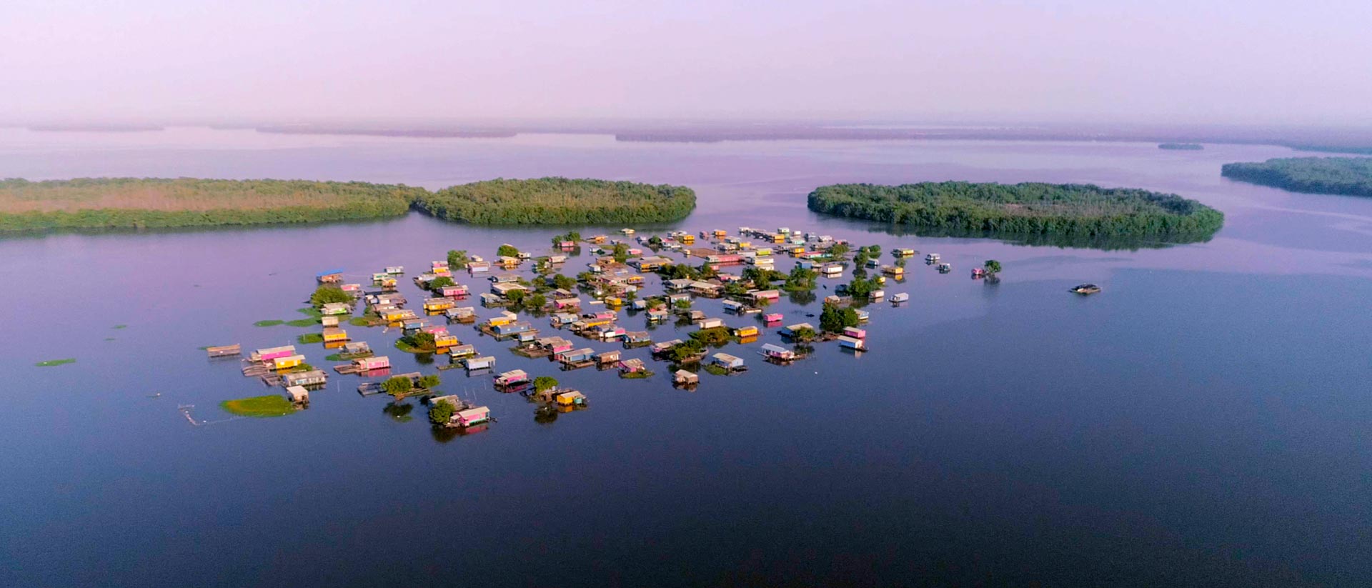Aislados, serie documental