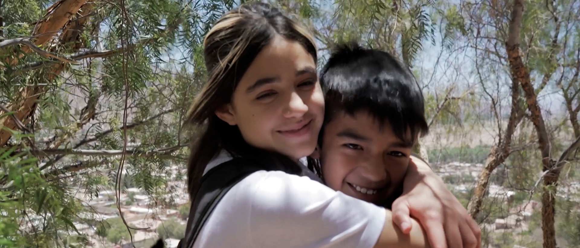 Mira ahora la serie infantil Amores en la plataforma de streaming de los niños y niñas de Colombia: RTVCPlay