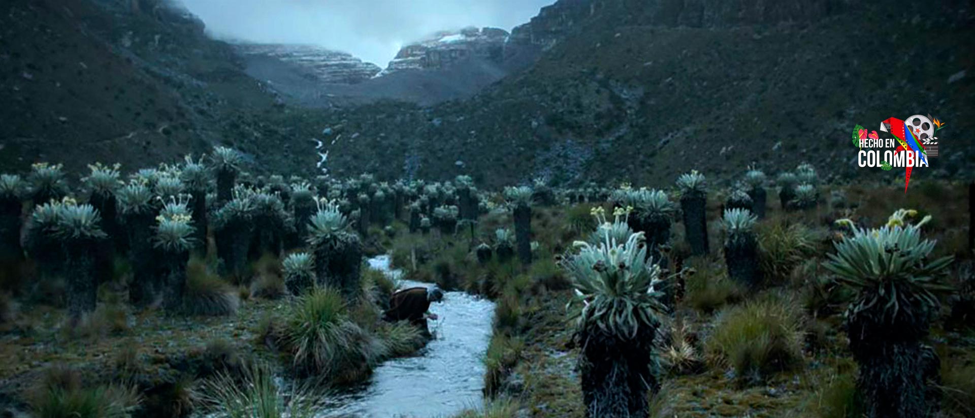En La virgen negra un hombre debe escalar las montañas de los Andes para recuperar un objeto que podría salvar a su esposa