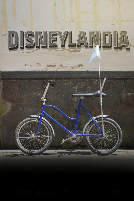 Póster Disneylandia, cortometraje colombiano completo, en RTVCPlay