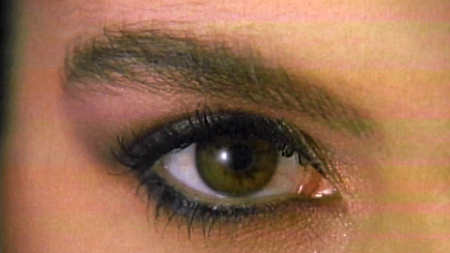 Cosméticos Mon Rêve Queen Collection, comerciales de Cosméticos Mon Rêve Queen Collection, maquillaje de Cosméticos Mon Rêve Queen Collection, campañas publicitarias, comerciales colombianos, comerciales para television