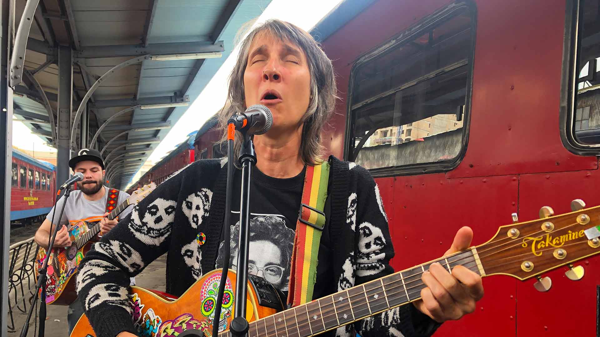 Andrea Echeverri y Héctor Buitrago interpretan su canción Dúo en Sesiones RTVC