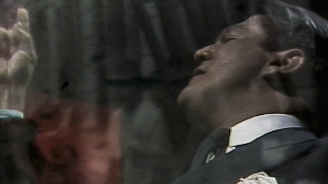 Ospina Pérez se reúne con los altos mandos militares en El Bogotazo. Disponible por RTVCPlay.