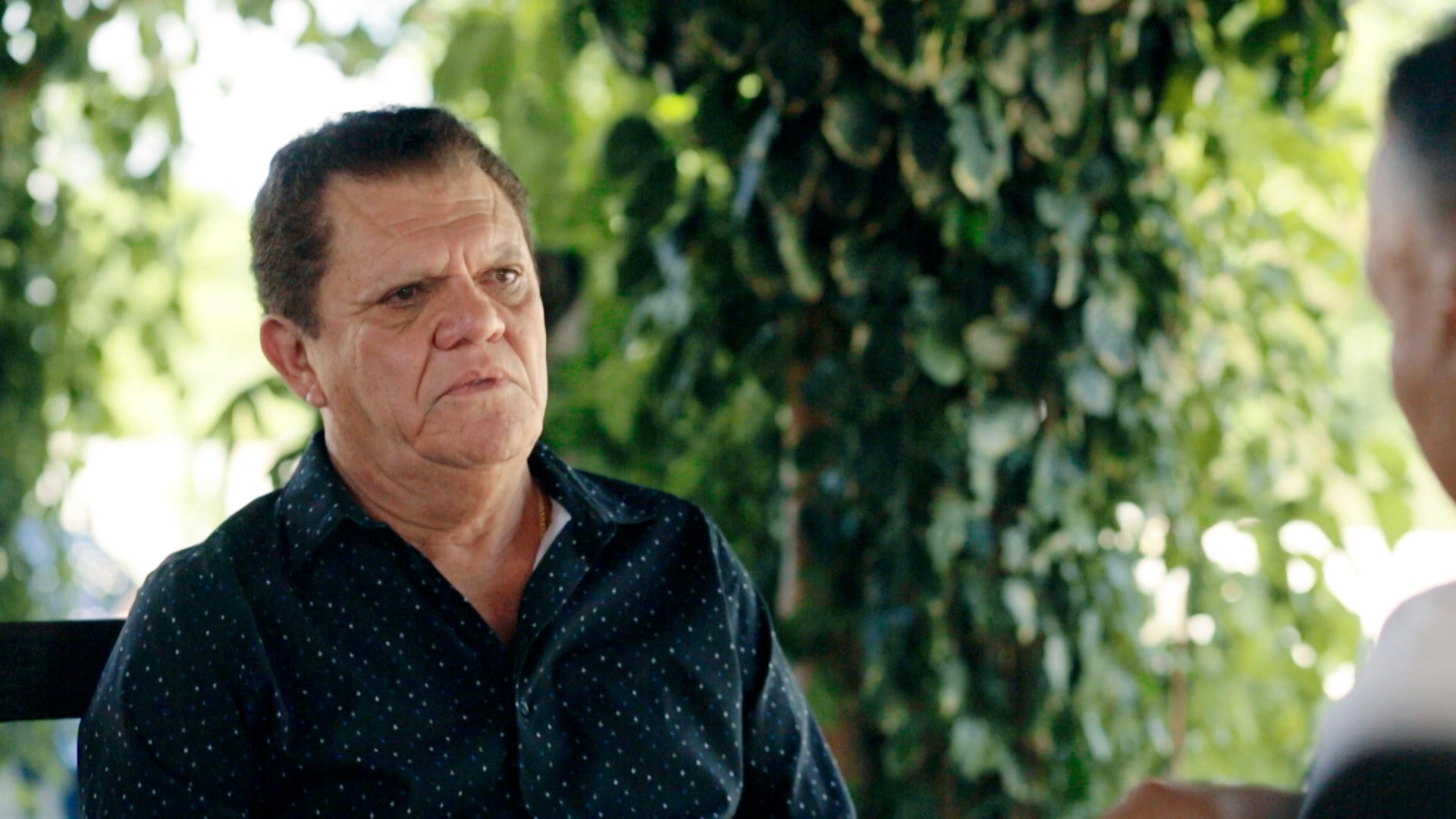 gabriel romero hablando con el coronel, coronel en su laberinto, series gratis, series colombianas, musica gratis, gabriel romero, gabriel rumba romero,  musica colombiana, series online, descargar series gratis