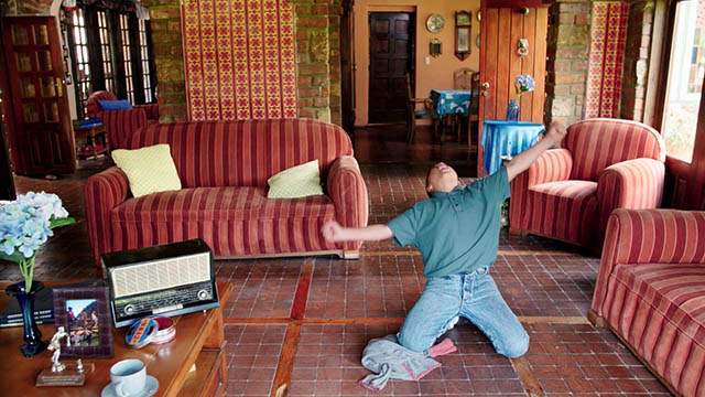 Mira el sexto capítulo de 80 años con voz en la plataforma de streaming RTVCPlay