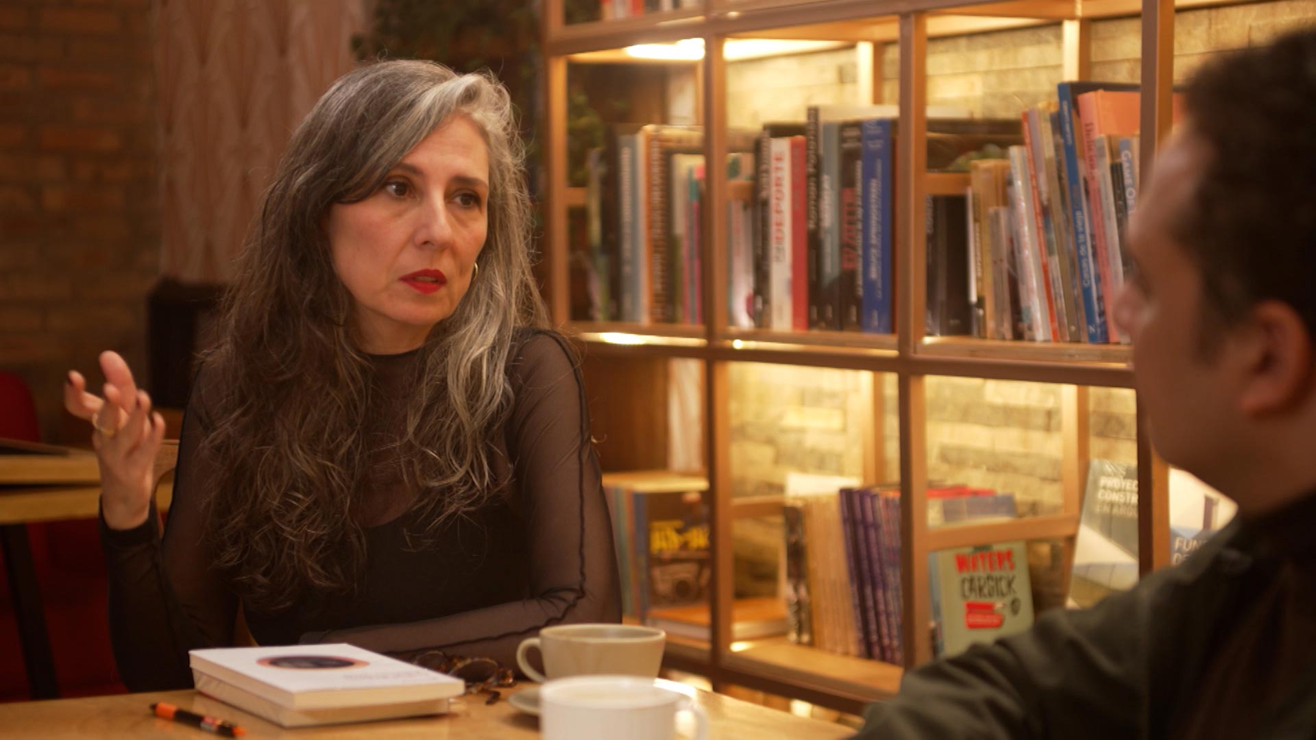 Escucha la conversación entre la escritora Isabel Botero y Erick Duncan en Señal literaria, disponible ahora en RTVCPlay