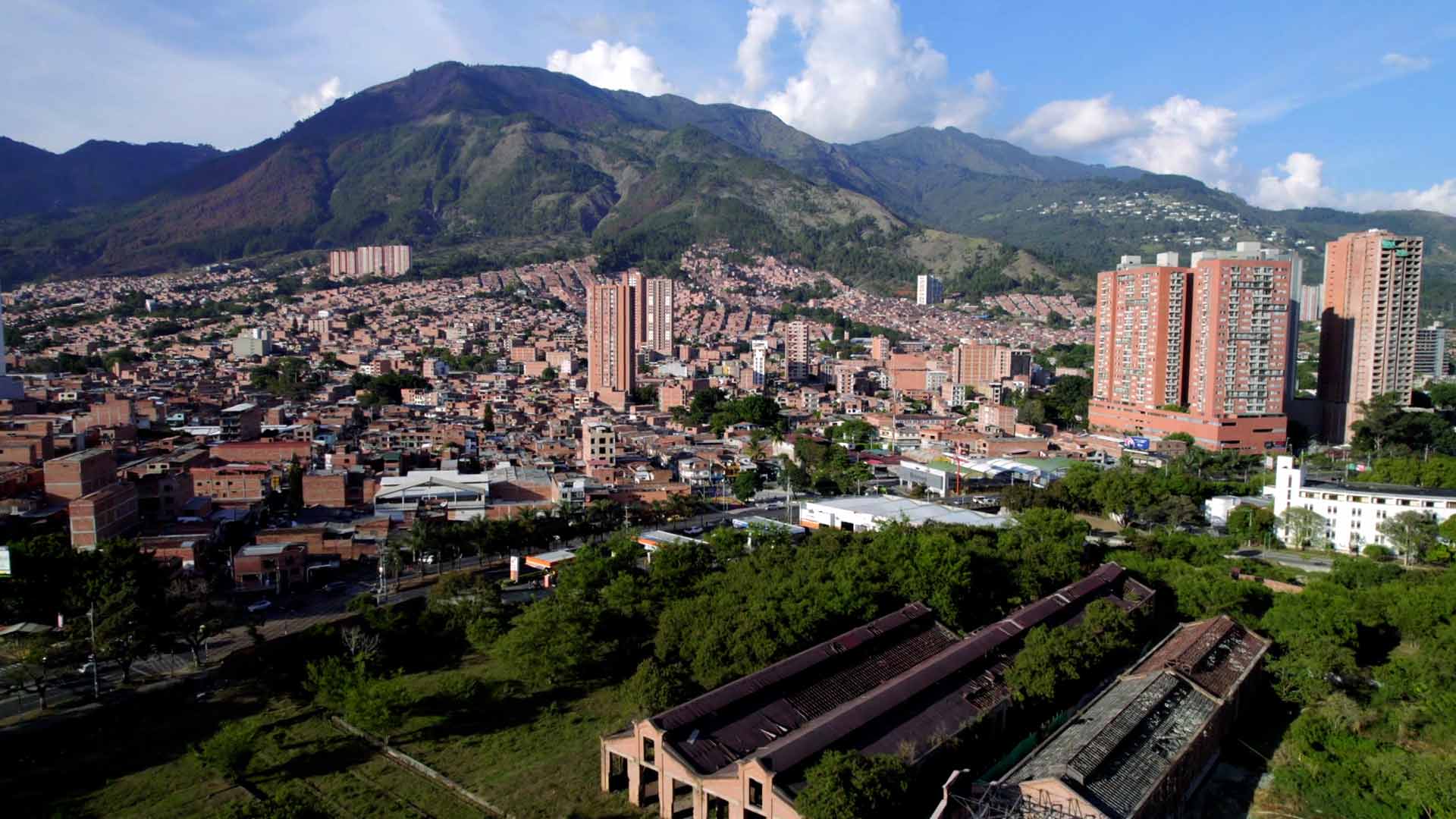 Mira ahora “Medellín: el paraíso de los nómadas digitales”, sexto capítulo del pódcast de Biografías urbanas en RTVCPlay