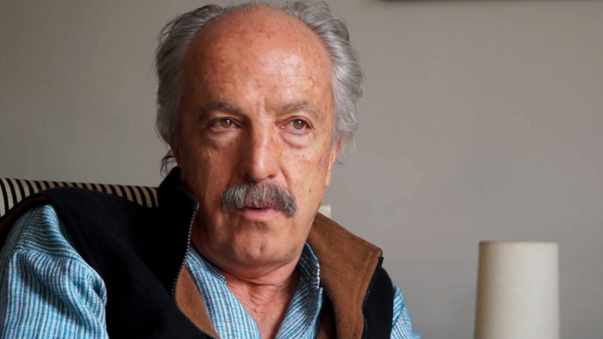 Mira ahora “Santiago Harker, el explorador”, doceavo capítulo de El álbum de los fotógrafos, en RTVCPlay