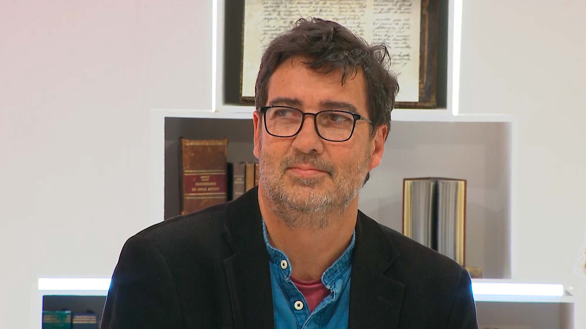 El que pinta plantas , mauricio nieto, ideas cientificas, independencia,  series educativas, series gratis, series online, series de señal colombia, ver 4 preguntas a la historia