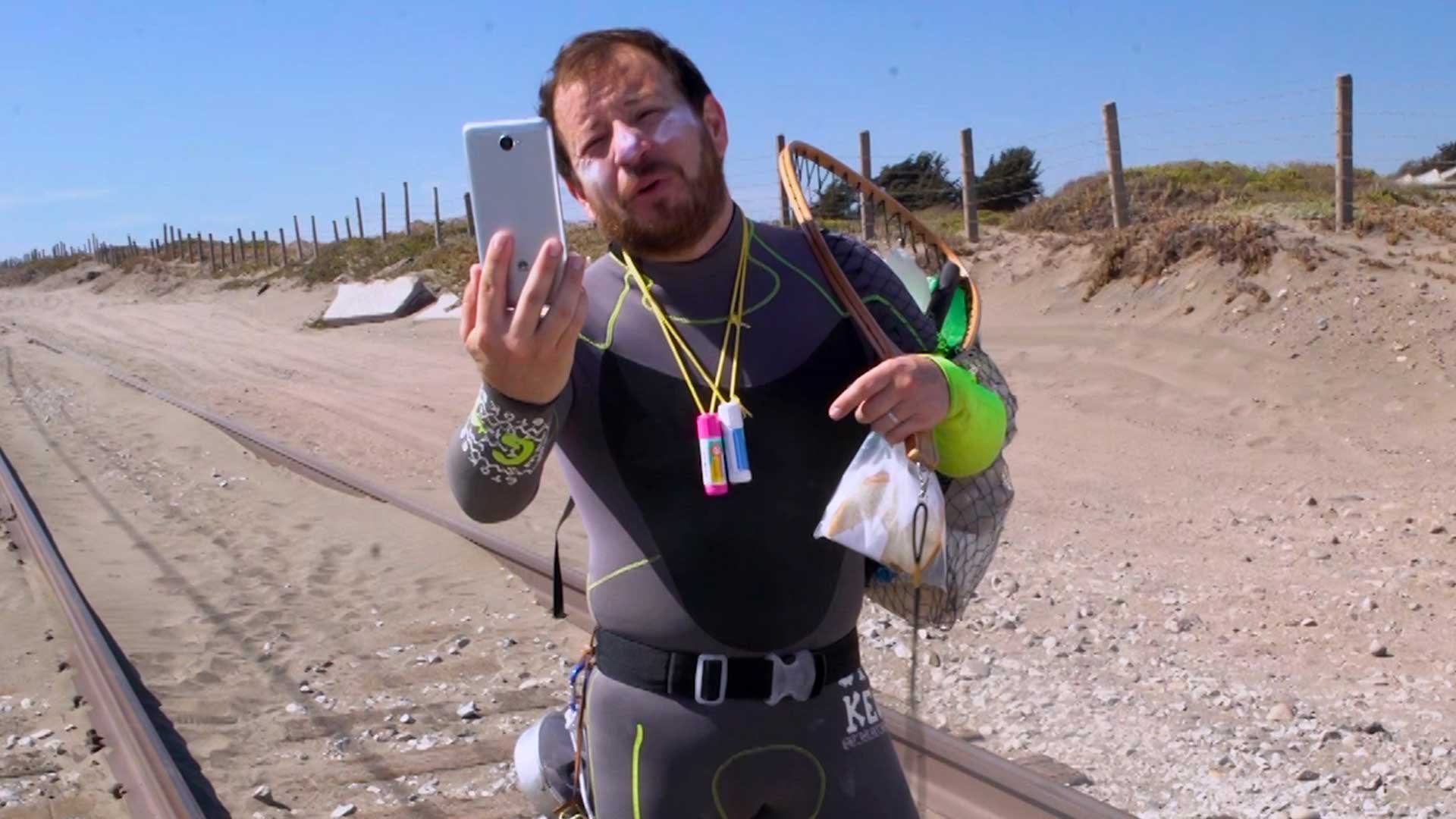 explorador tomándose una selfie