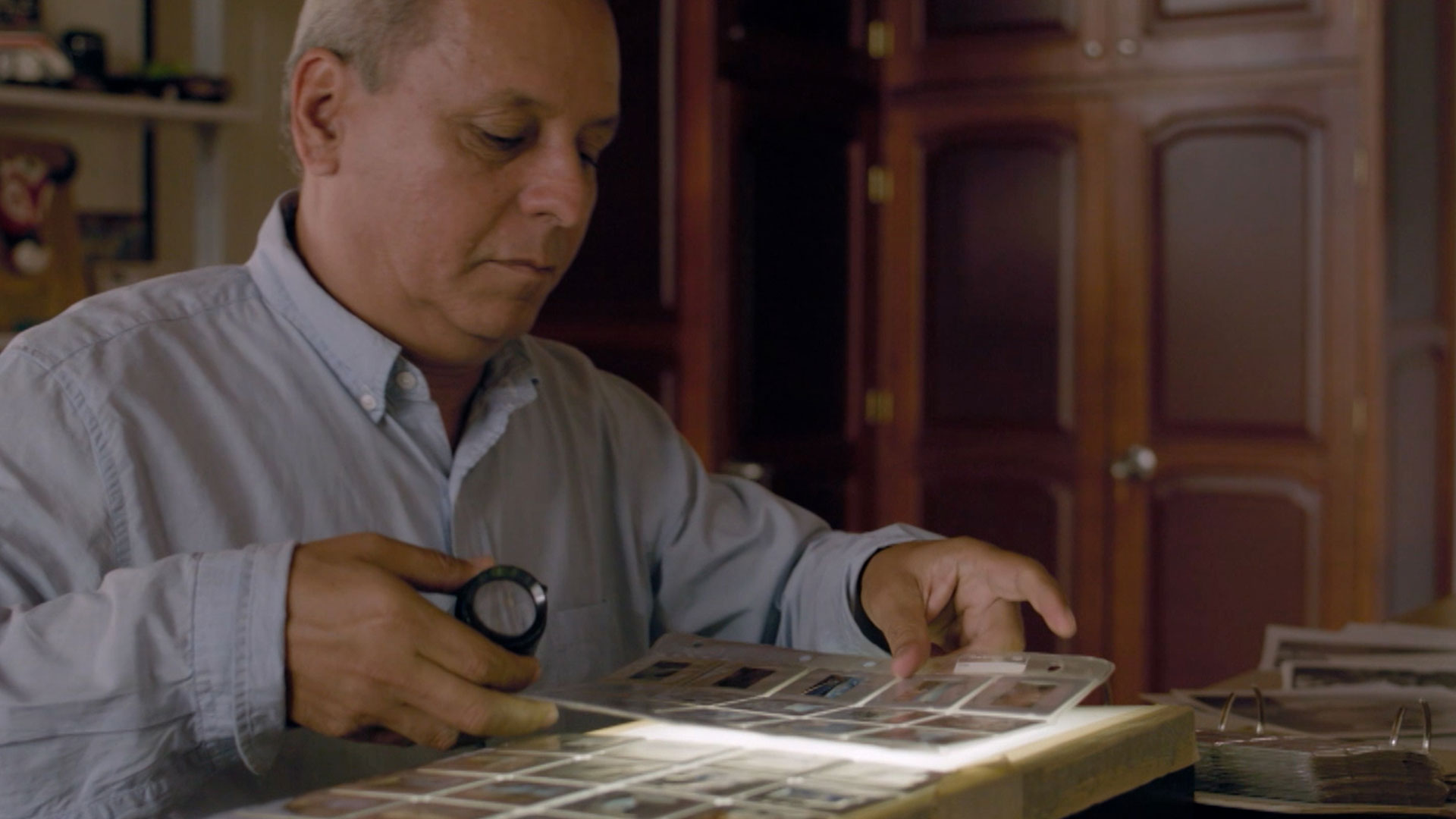 Mira ahora “León Darío Peláez, territorio de un fotógrafo”, quinceavo capítulo de El álbum de los fotógrafos, en RTVCPlay