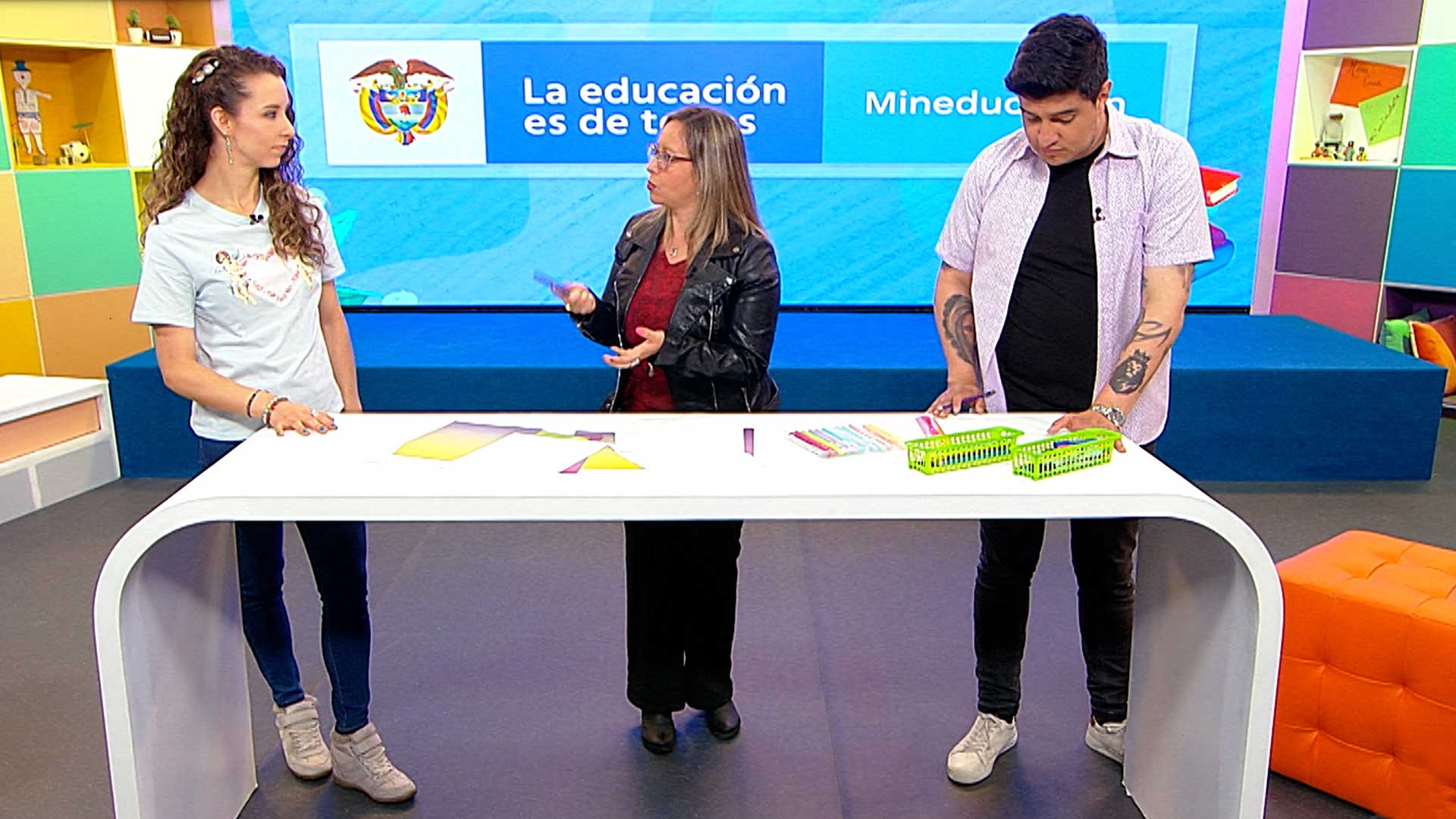 Presentadores Profe en tu casa