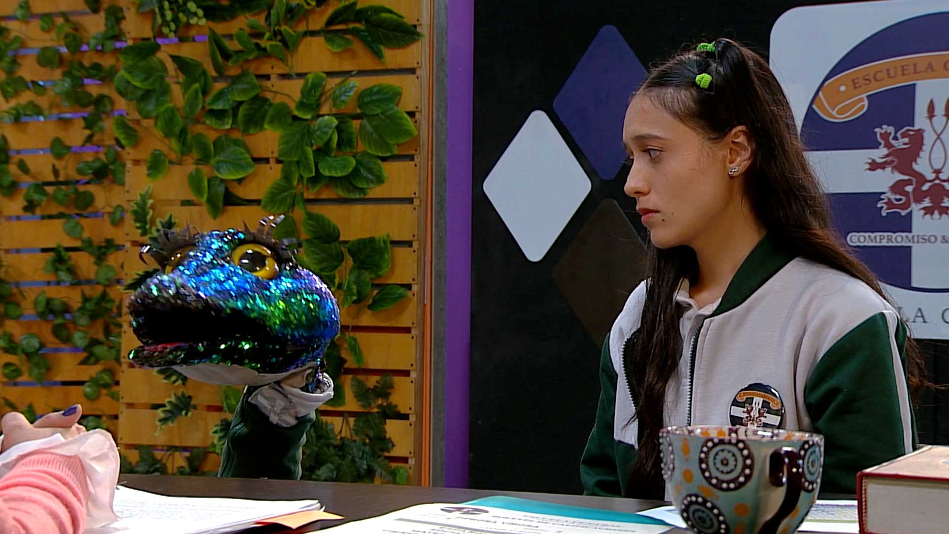 Descubre la magia del salón arcoíris por RTVCPlay. 