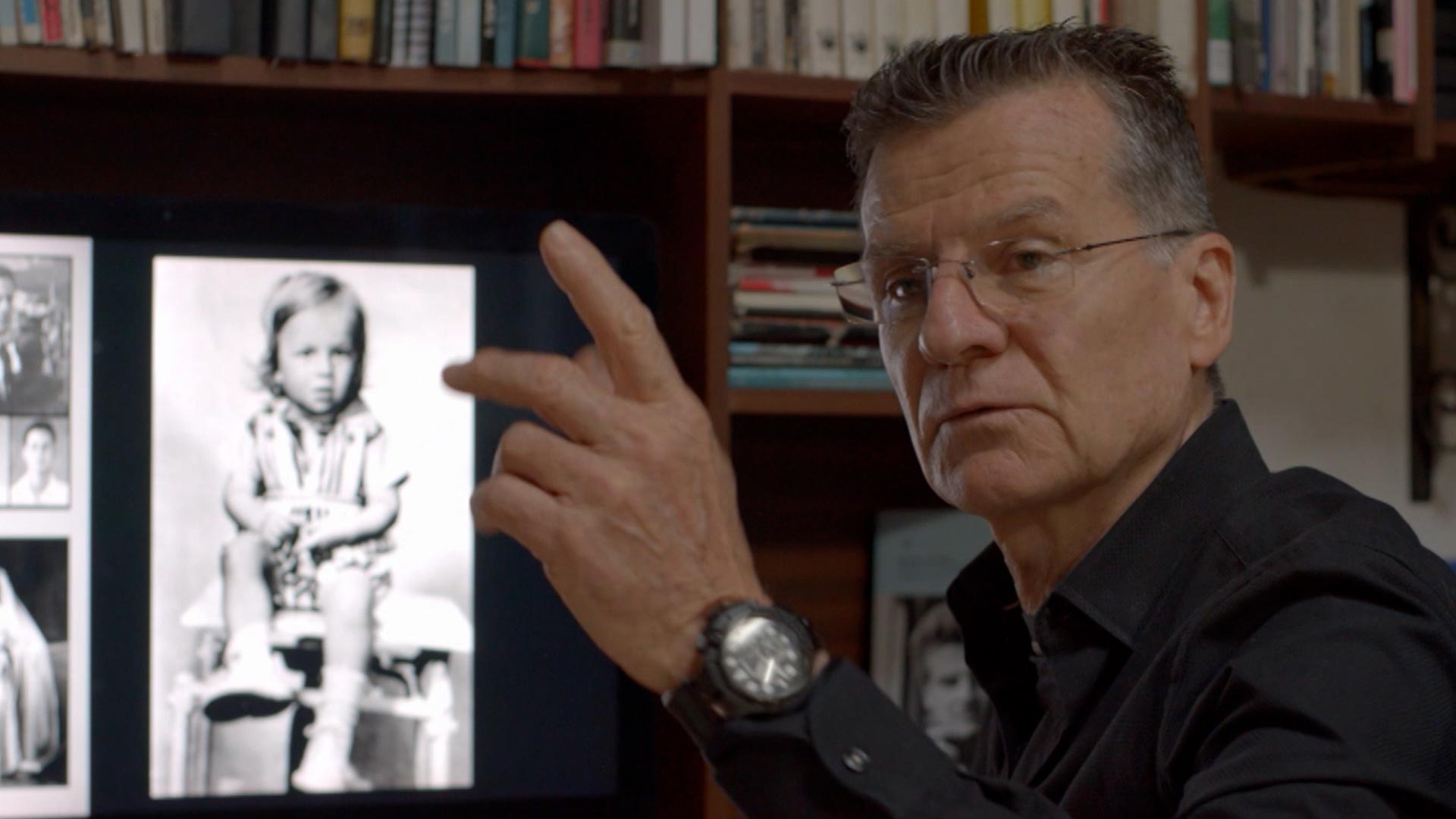 Mira ahora “Henry Agudelo, el fotógrafo de la guerra y la paz - Parte II”, segundo capítulo de El álbum de los fotógrafos, en RTVCPlay