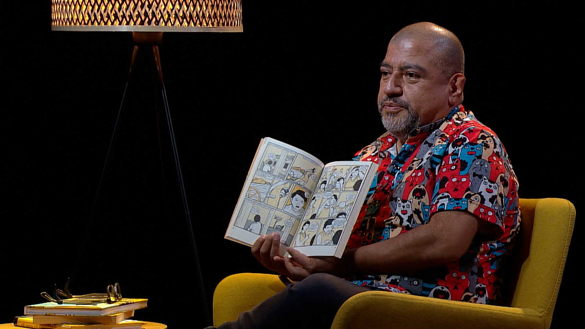 Escucha la conversación entre el escritor de novelas gráficas Óscar Pantoja y Erick Duncan en Señal literaria, disponible en la plataforma de streaming RTVCPlay