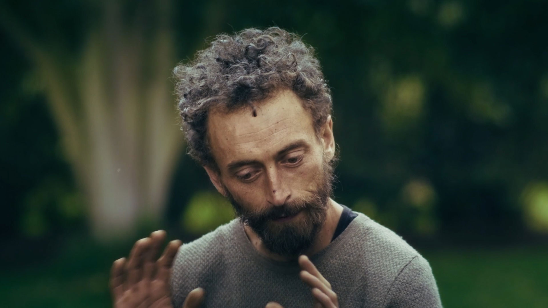 Conoce al artista colombo-israelí Adam Goldstein en Extramuros, disponible ahora en RTVCPlay