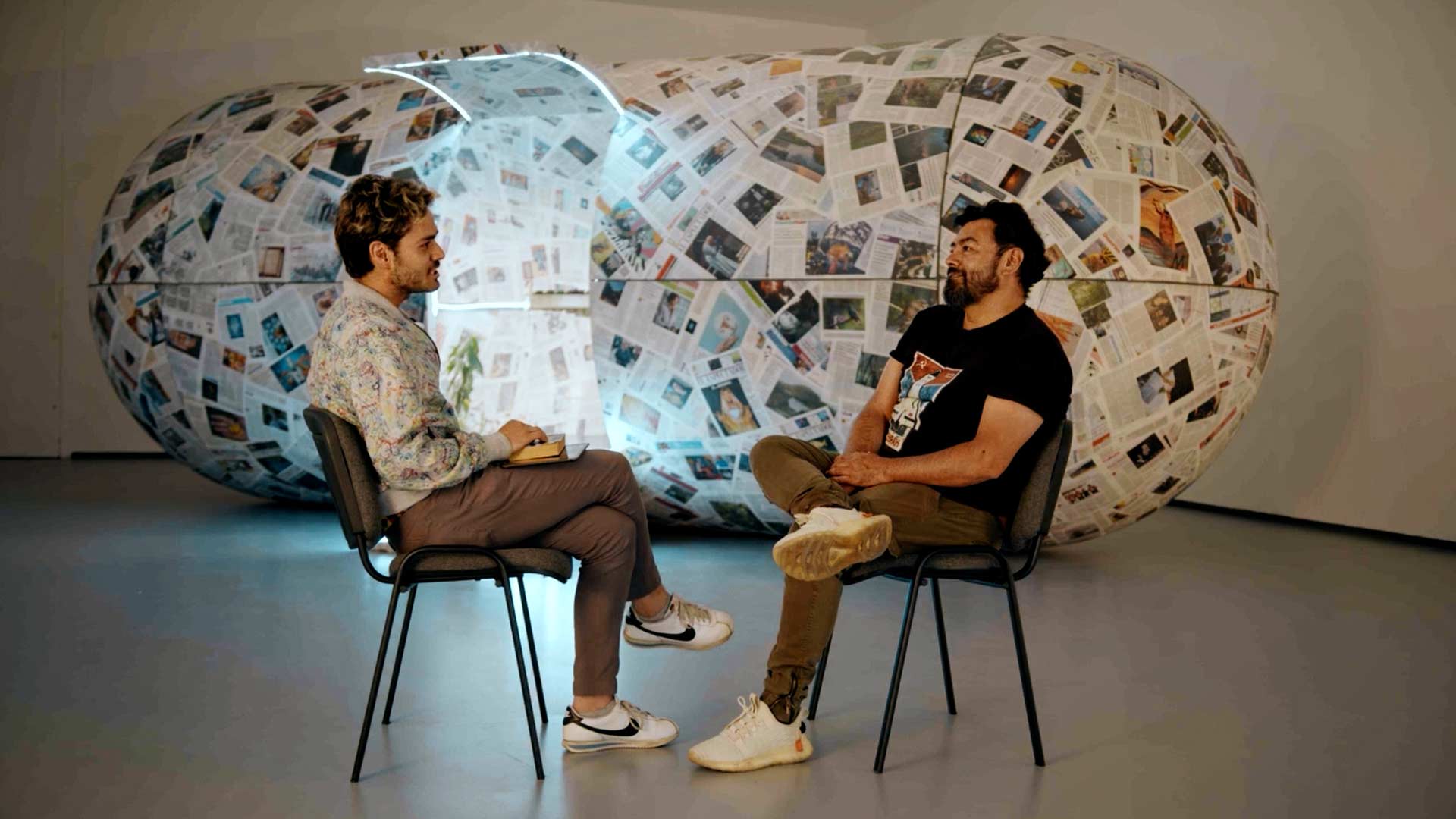 El artista plástico Miler Lagos reflexiona sobre la humanidad “a la deriva” en Extramuros, disponible ahora en la plataforma de streaming RTVCPlay