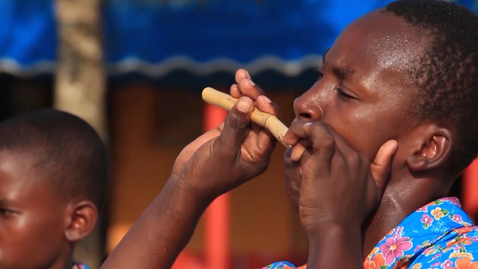 Disfruta “Zapatos rojos”, una producción de Programa Cine Comunitario, ahora en RTVCPlay.