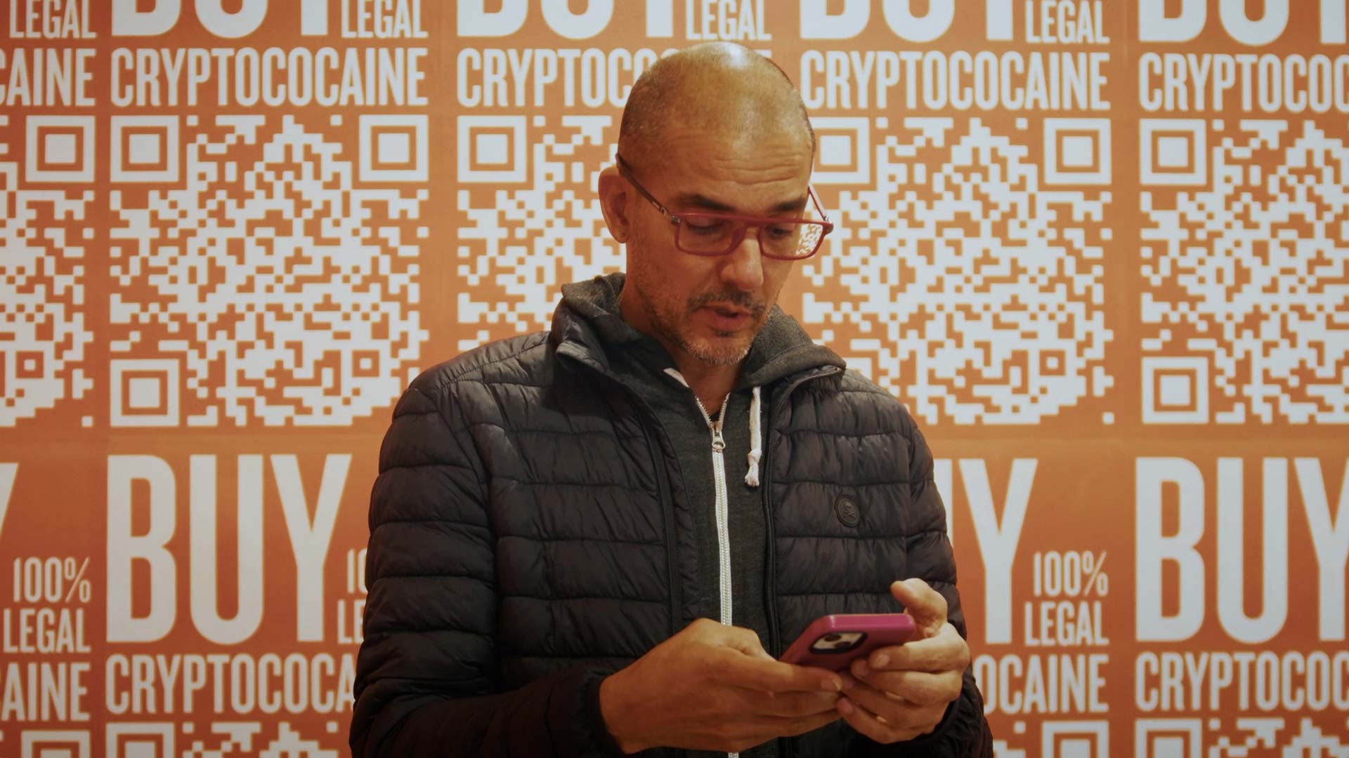 Conoce la obra del artista Camilo Restrepo en Extramuros, disponible ahora en RTVCPlay