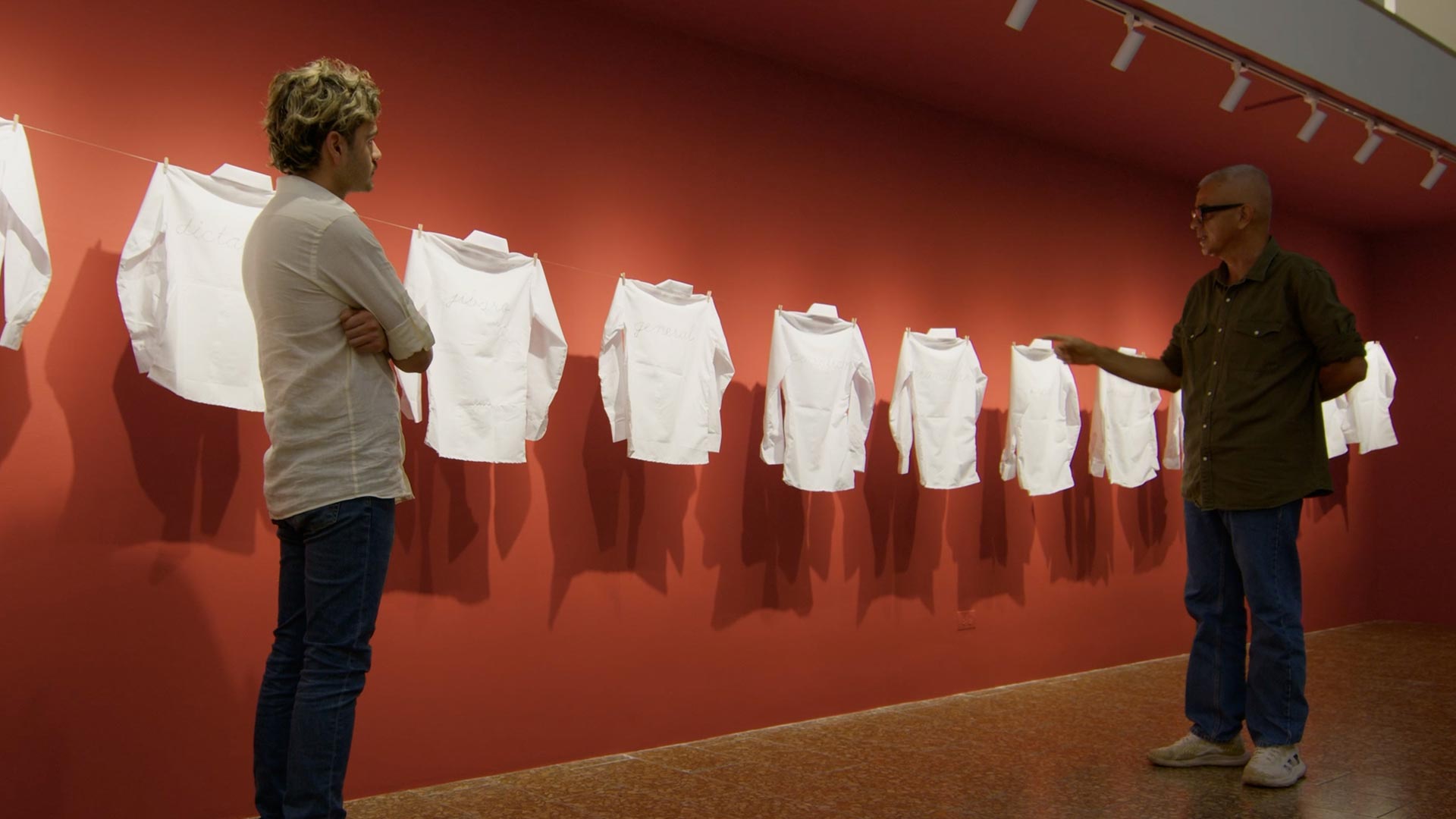 Conoce la obra del artista Rosemberg Sandoval en Extramuros, disponible ahora en RTVCPlay