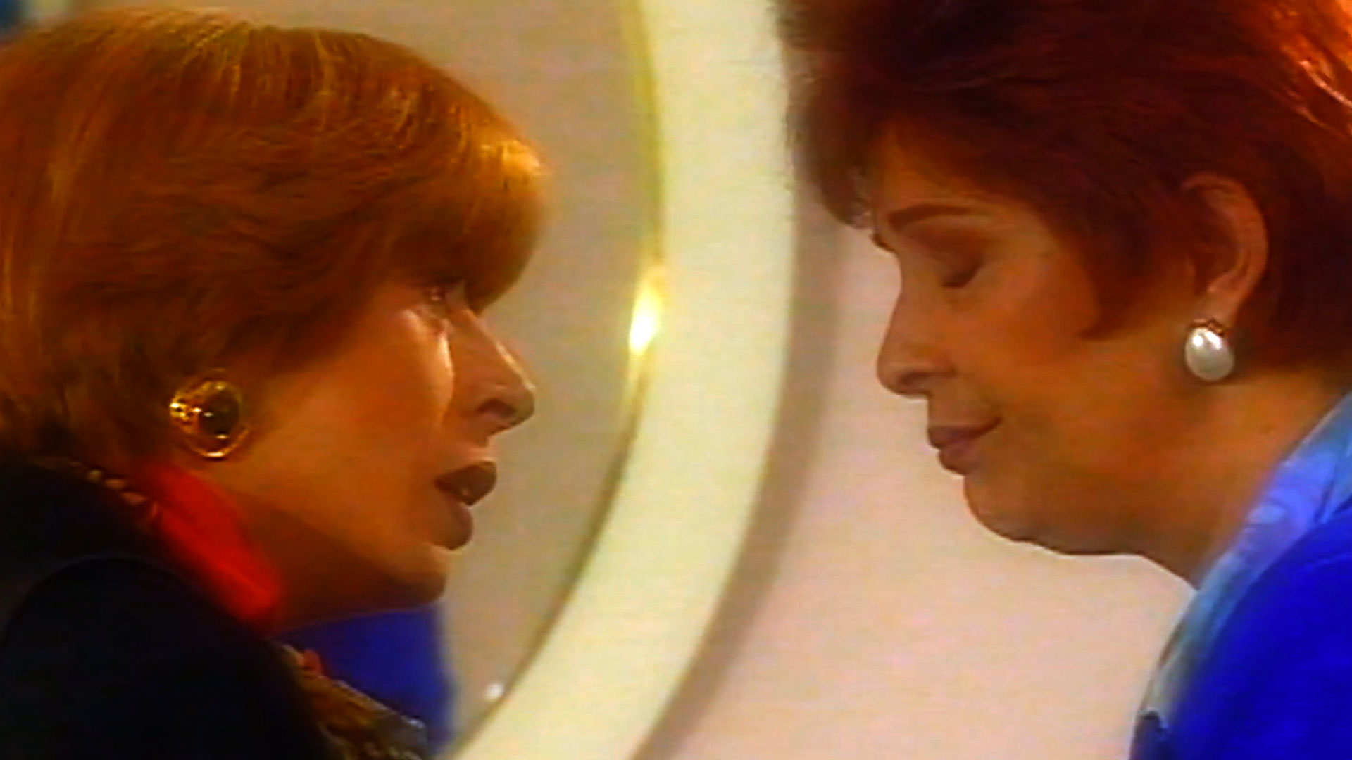 Sigue la historia María Consuelo, la mejor amiga de la Señora Isabel por  www.rtvcplay.co. 