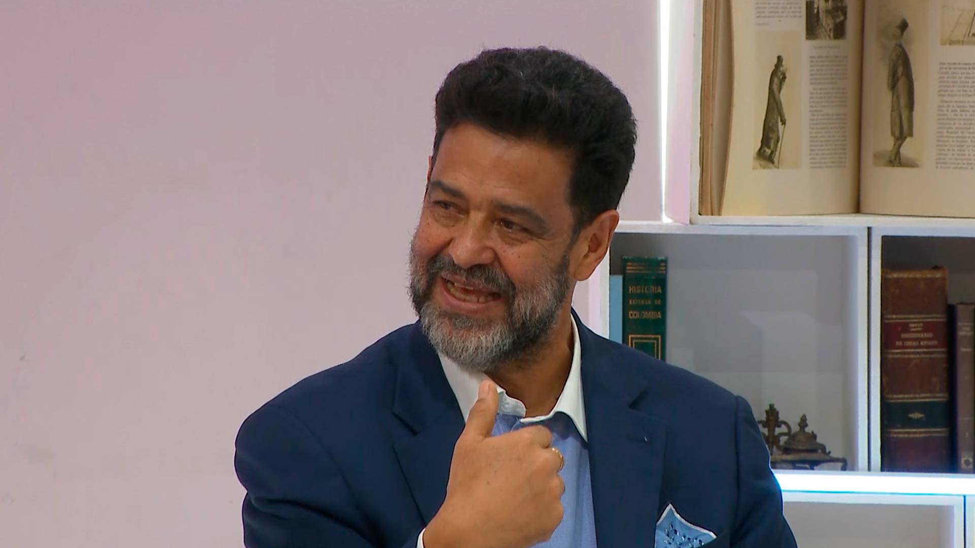 Sacamos corriendo españoles en 77 días, ver 4 preguntas a la historia, series educativas, series gratis, series online, series de señal colombia