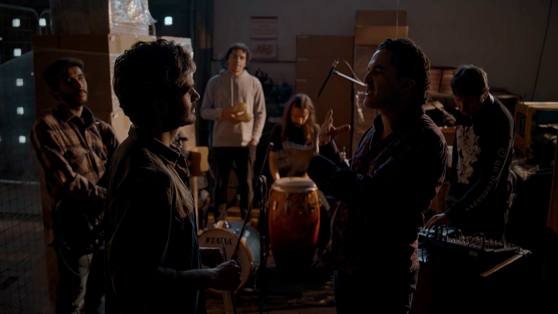 Conoce la vida y obra del artista contemporáneo Carlos Castro en Extramuros, disponible ahora en la plataforma de streaming RTVCPlay