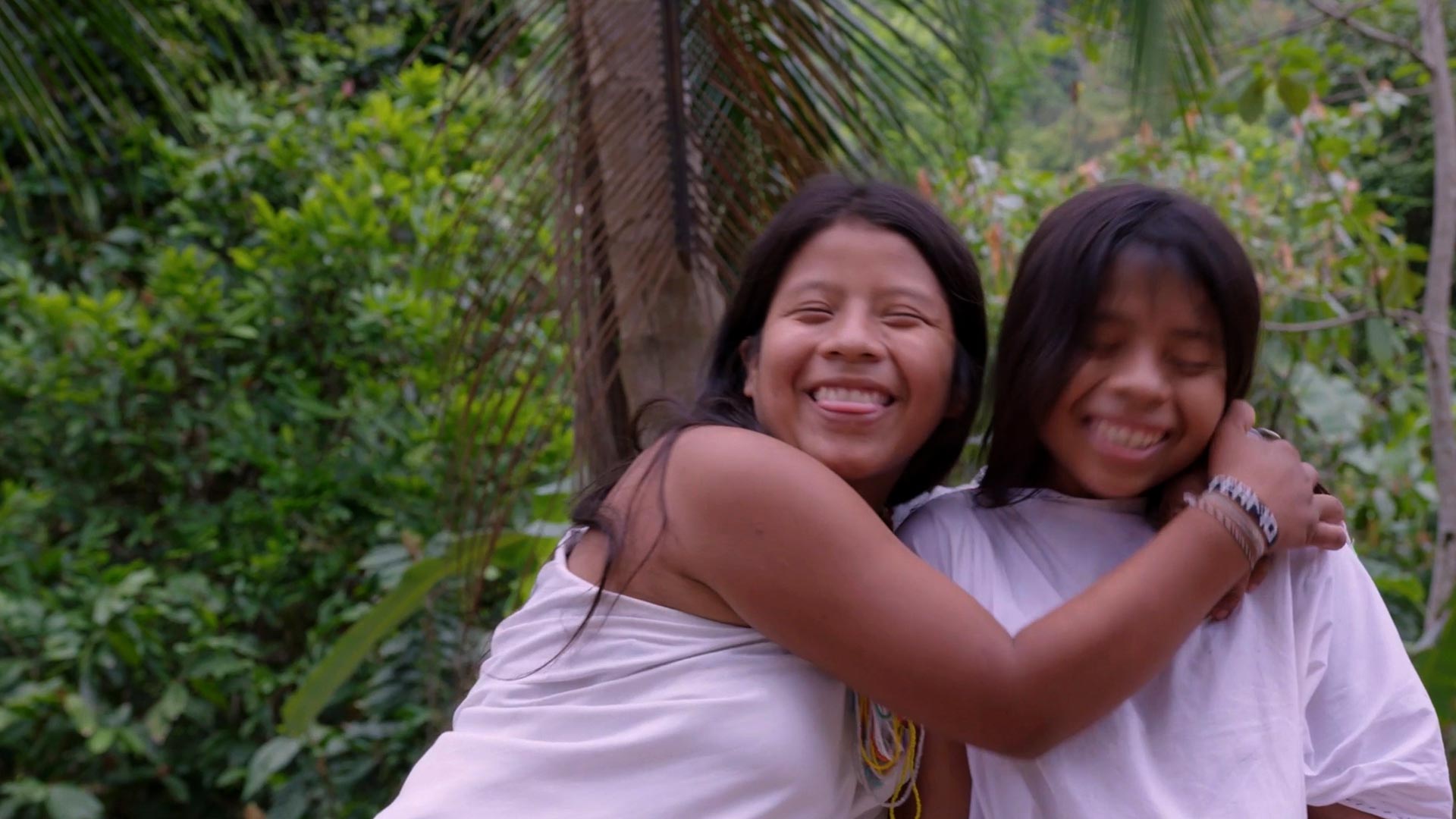 Mira la serie documental Los niños del agua en la plataforma de streaming de todos los colombianos: RTVCPlay