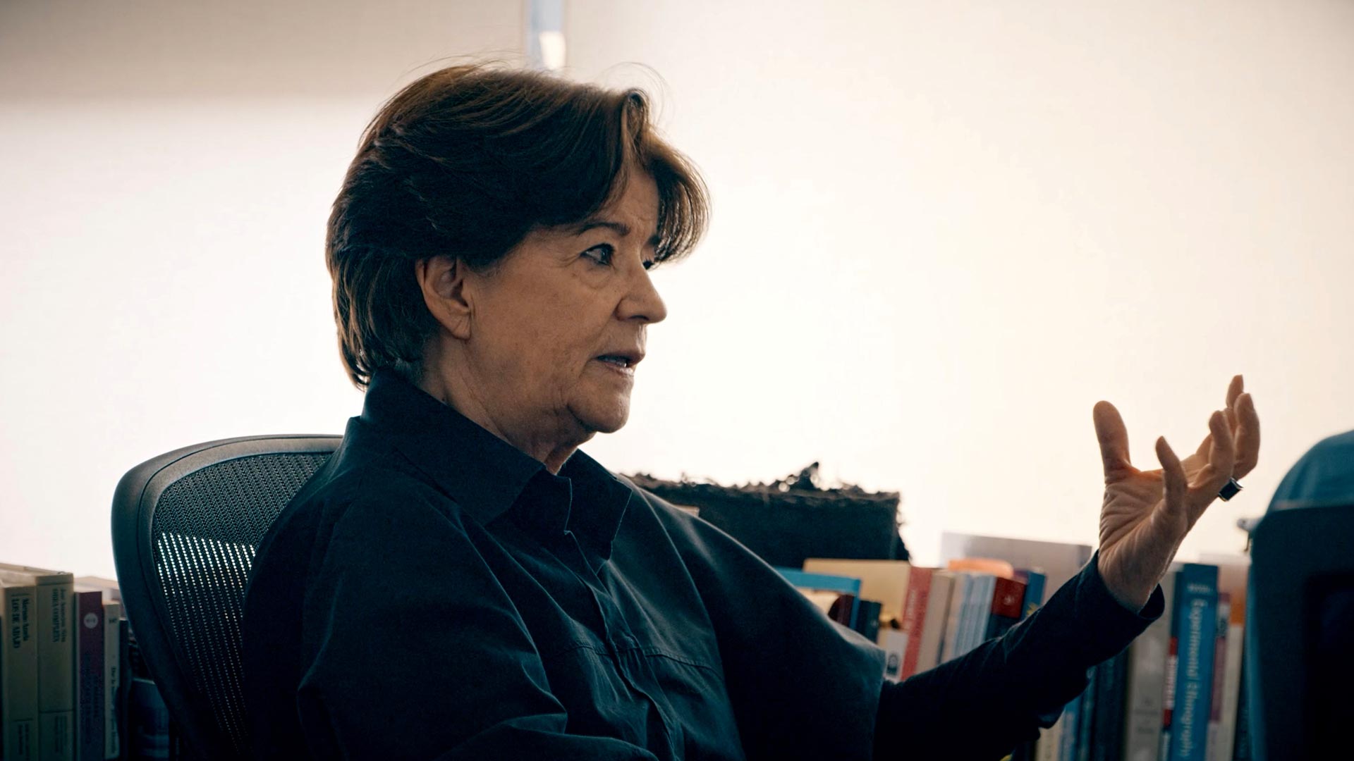 Descubre la obra inmersiva de la artista colombiana Clemencia Echeverri en Extramuros, disponible ahora en RTVCPlay