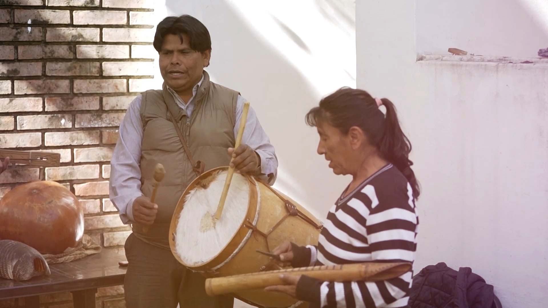 Mira el onceavo capítulo de la serie infantil Cazadores de sonidos en la plataforma de streaming de todos los niños y niñas: RTVCPlay