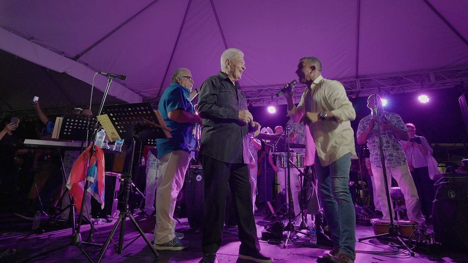 Escucha la entrevista de Adalberto Santiago en Coronel en su laberinto, disponible en la plataforma de streaming RTVCPlay