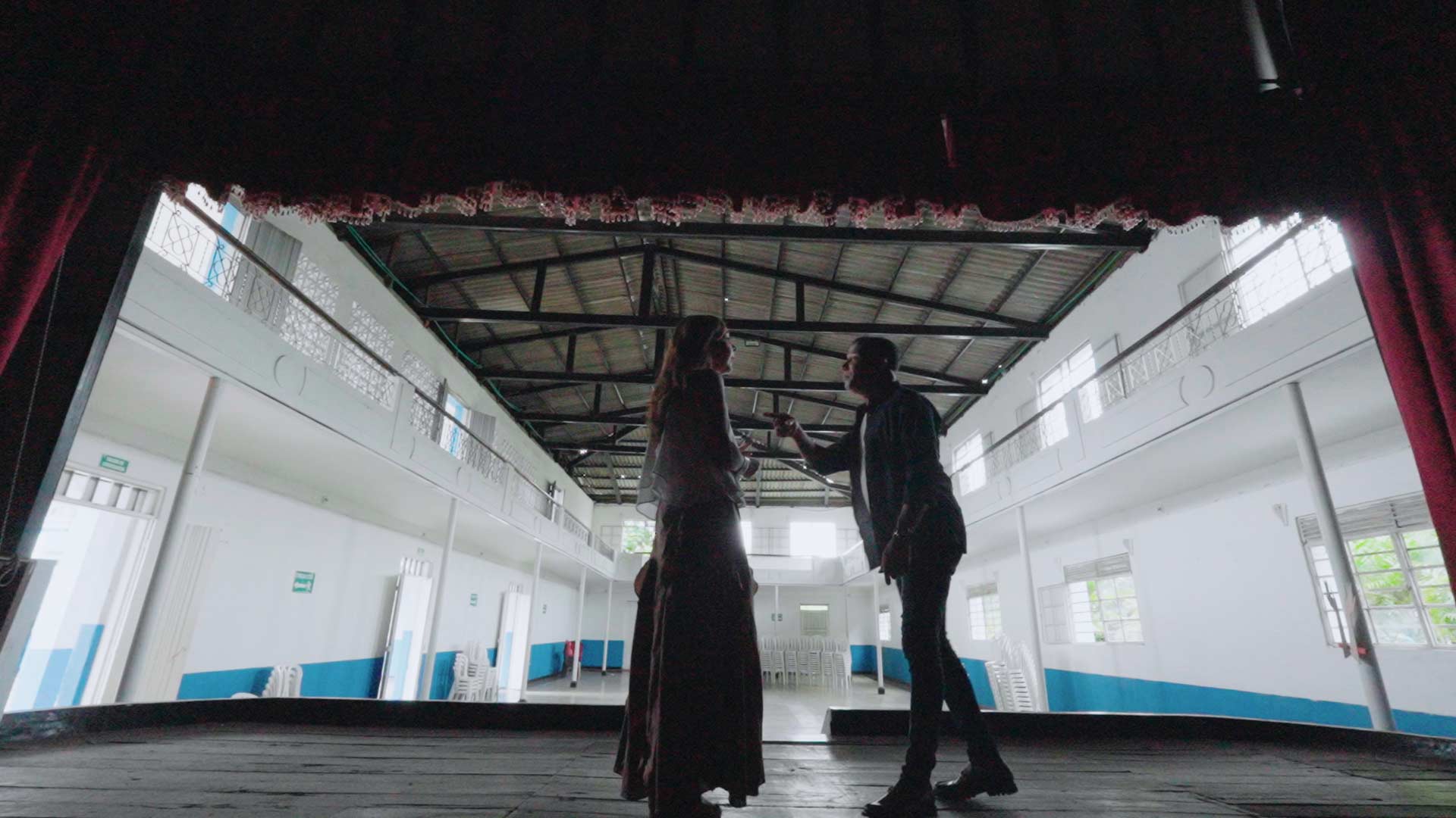 María Isabel Saavedra revela aspectos íntimos de su carrera artística en Coronel en su laberinto, disponible en RTVCPlay