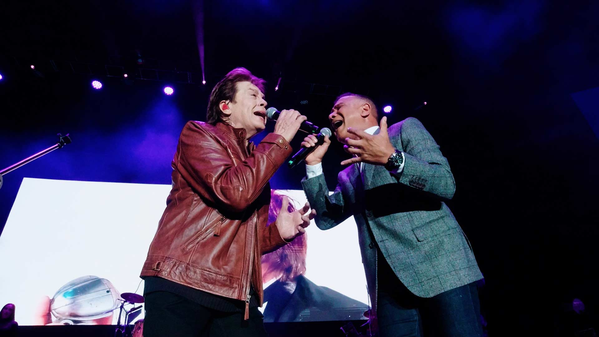 Escucha la entrevista de Luis Angel en Coronel en su laberinto, disponible en la plataforma de streaming RTVCPlay