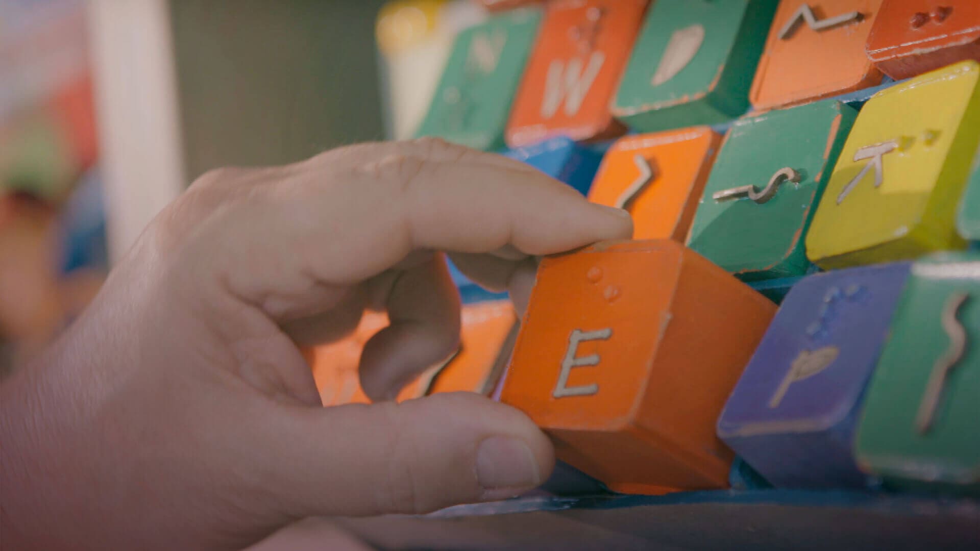 lenguaje, falta de vocabulario, problemas de vocabulario, Dr. Faga, consultorio del doctor faga, series documentales, series gratis, series online, series de señal colombia