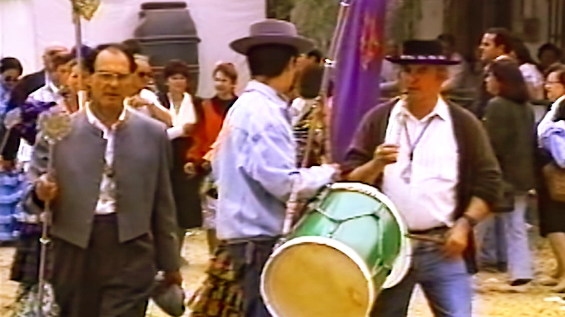 festival folclórico con tambores