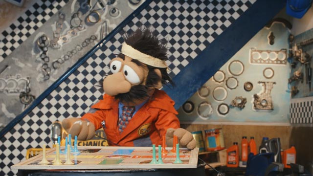 Emergencias mecánicas, serie de ficción disponible en la plataforma de streaming RTVCPlay. 