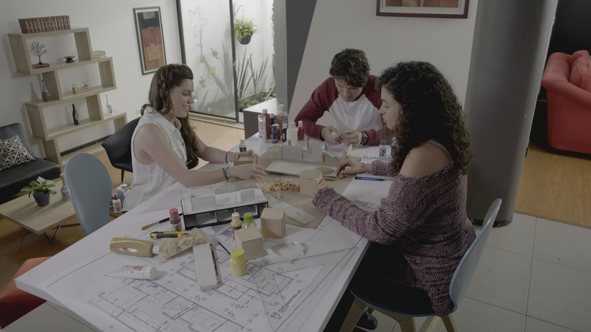 Conoce las primeras veces de Camila y Fernando en Esa inolvidable primera vez, disponible en la plataforma de streaming RTVCPlay